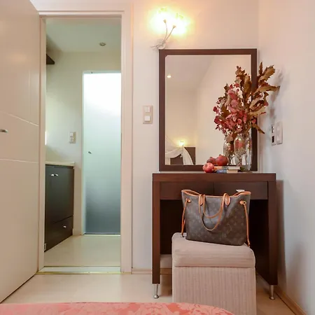 Aeolis Boutique 3*