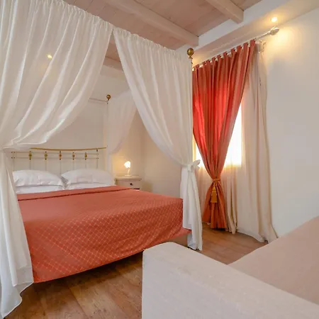 Aeolis Boutique 3*
