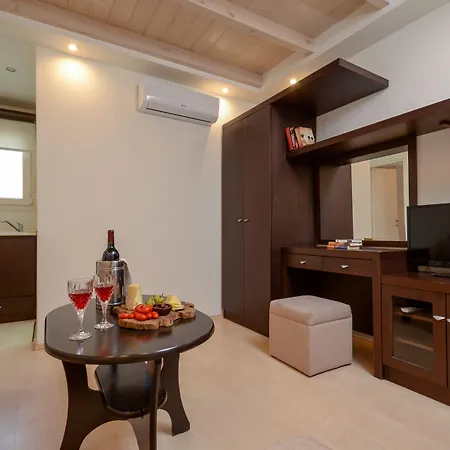 Aeolis Boutique Apartmanhotel 3*