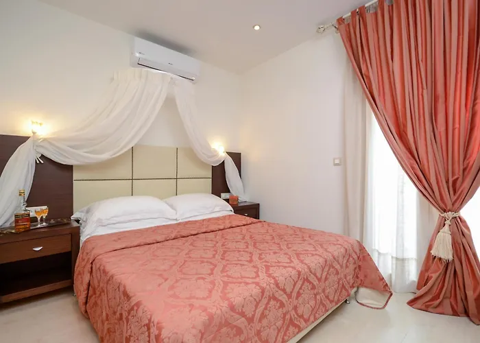 Апарт-отель Aeolis Boutique Naxos City