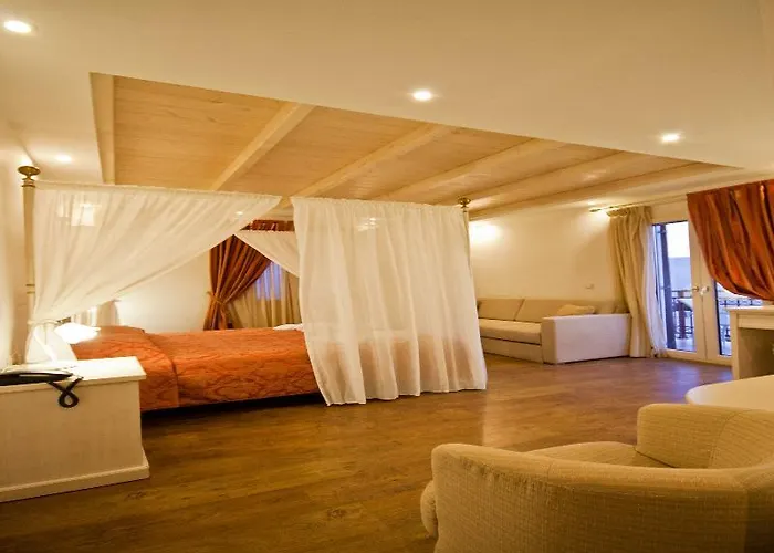 Aeolis Boutique Апарт-отель 3*