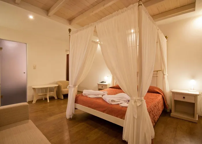 Aeolis Boutique Naxos City