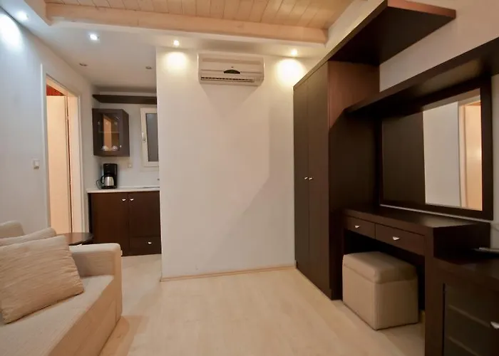 Апарт-отель Aeolis Boutique 3*