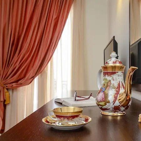 Aeolis Boutique 3*