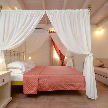 Апарт-отель Aeolis Boutique Naxos City