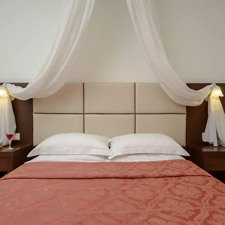Hotel apartamentowy Aeolis Boutique 3*