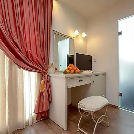 Aeolis Boutique Naxos City