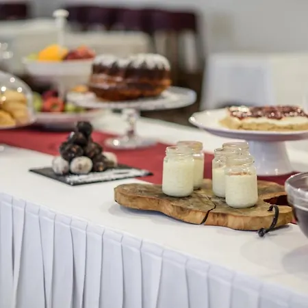 מלון דירות Aeolis Boutique 3*