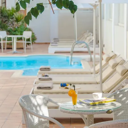 Апарт-отель Aeolis Boutique Naxos City